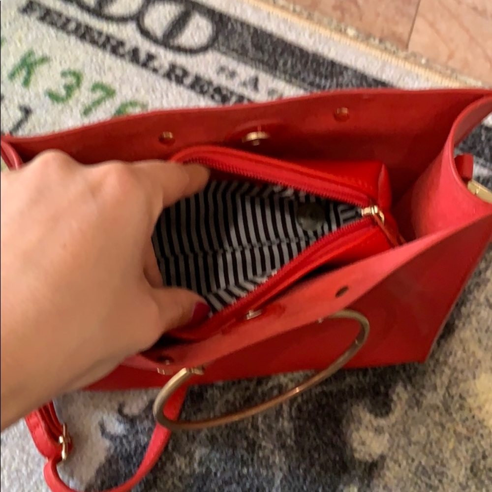 Bag - Picture 2 of 2